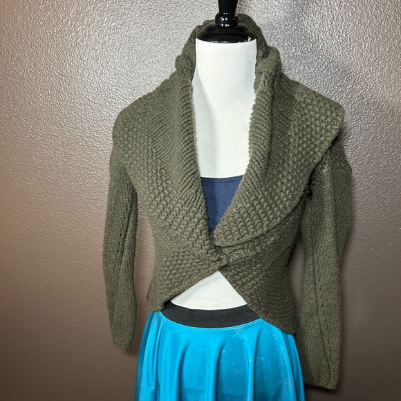 D. EXTERIOR, Italian, ruffle cardigan!! - Picture 2 of 11